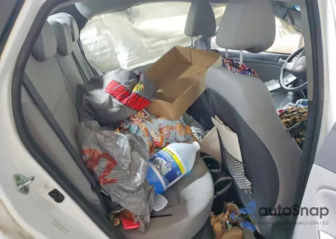 2016 Hyundai Accent Se z USA, uszkodzony, nr VIN KMHCT4AE9GU092178